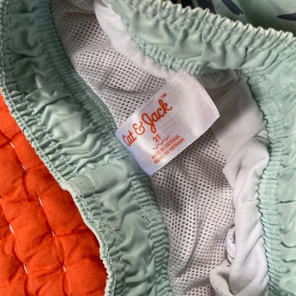 Boys 2T Swim Bundle - Picture 9 of 16